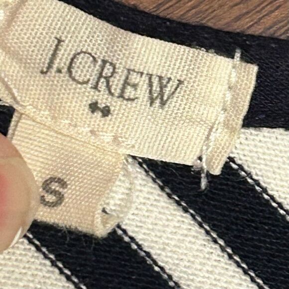 J Crew women’s striped sleeveless navy and white button back sundress scoop neck - Picture 3 of 8